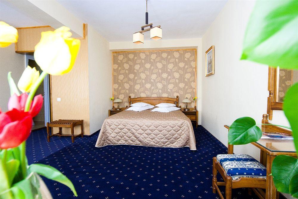 Hotel Onix Cluj-Napoca Extérieur photo