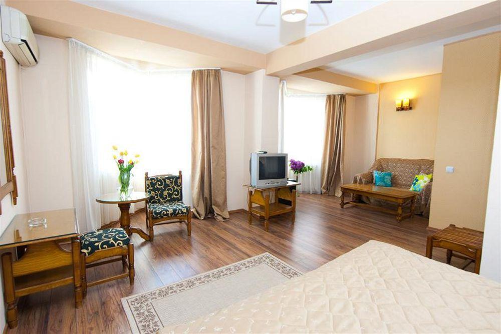 Hotel Onix Cluj-Napoca Extérieur photo