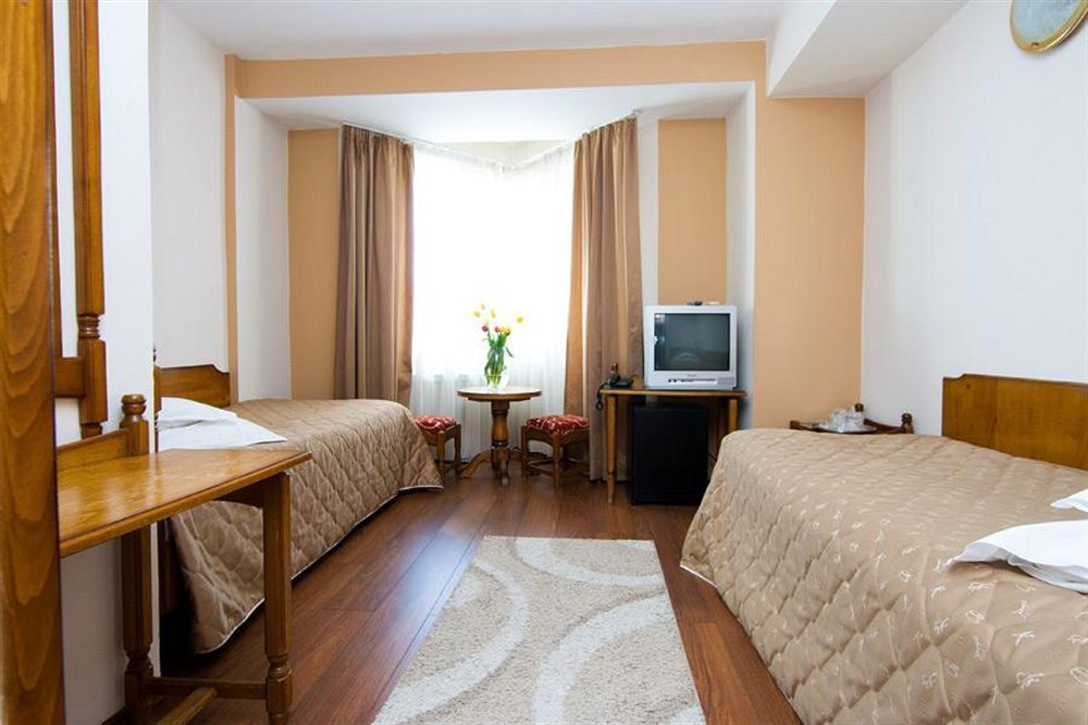 Hotel Onix Cluj-Napoca Extérieur photo
